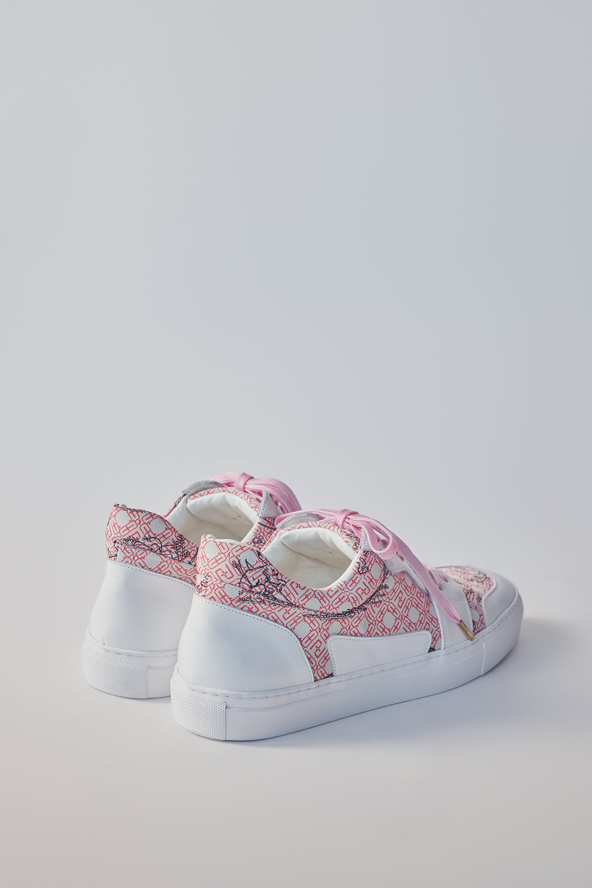 ローカットスニーカー RIOセレクト