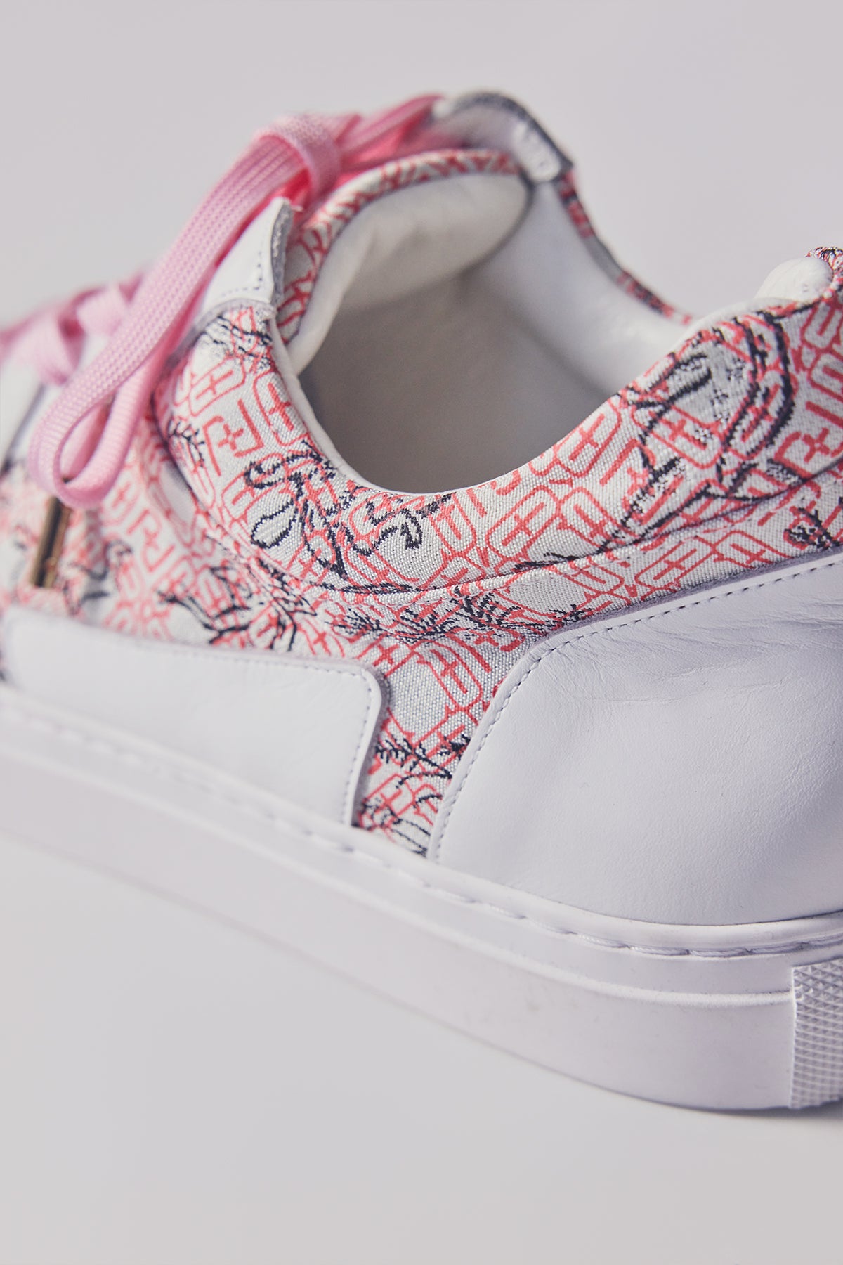 ローカットスニーカー RIOセレクト