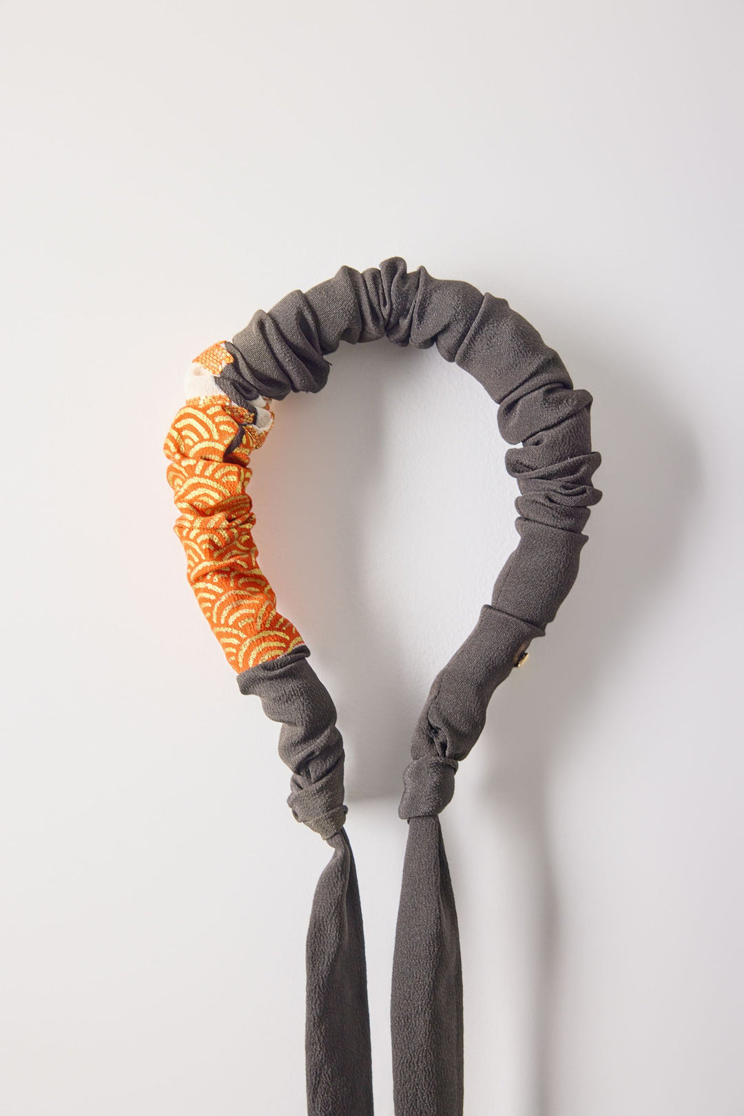 カチューシャ・ブラック系 – ARUKAS-online