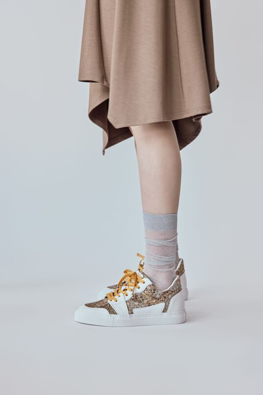 ローカットスニーカー オークルシューレース